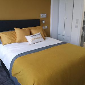 Double Ensuite Bedroom Near Edinburgh Κιρκάλντυ Exterior photo