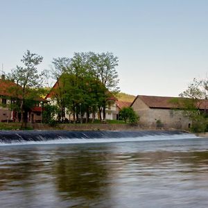 Madronic Family Estate - Kolpa River Ξενοδοχείο Stari Trg ob Kolpi Exterior photo