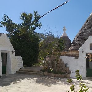 Trulli Di Ivana Ξενοδοχείο Ostuni Exterior photo