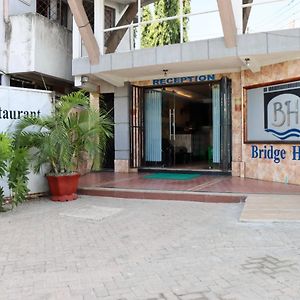 Bridge Hotel Μομπάσα Exterior photo