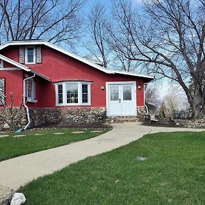 127 Hwy 71 Main House Βίλα Arnolds Park Exterior photo