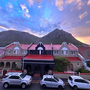 'The Black Pearl' - Surfers Corner, Muizenburg Βίλα Κέιπ Τάουν Exterior photo