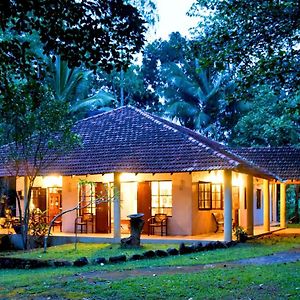 Captain'S Bungalow, Kandy Βίλα Arawwawala Exterior photo