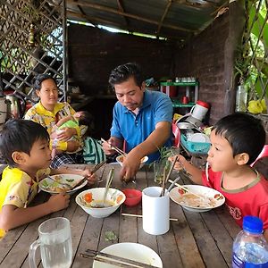 Phonluer Angkor Homestay, Σιέμ Ρέαπ Exterior photo