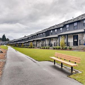 Elegant Vancouver Townhome - 18 Mi To Portland Battle Ground Exterior photo