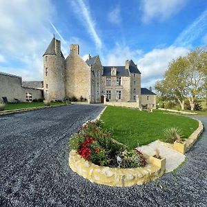 Chateau De Bernesq Ξενοδοχείο Exterior photo