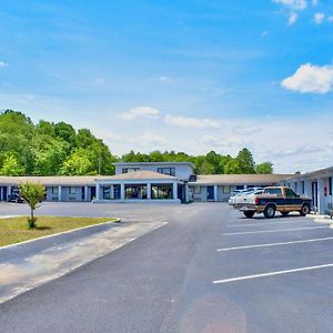 Rodeway Inn Swainsboro Exterior photo