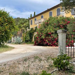 Bastide Du Defends Ξενοδοχείο Pertuis Exterior photo