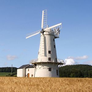 Llancayo Windmill Βίλα Monkswood Exterior photo