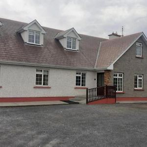 Spacious 6 Bed House 10 Minutes From Knock Airport Βίλα Ballaghaderreen Exterior photo