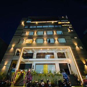 Hotel Ss Grandeur Λάκναου Exterior photo