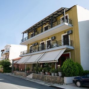 Petania Hotel & Apartments Ληξούρι Exterior photo