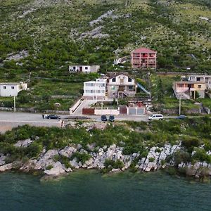 Lakefront House Ξενοδοχείο Široka Exterior photo