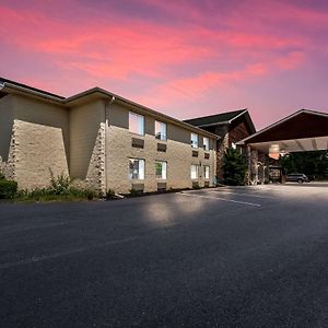 Surestay Plus Hotel By Best Western Berkeley Springs Exterior photo