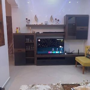 Appartement Bien Equipe Avec Minibar Μαρακές Exterior photo