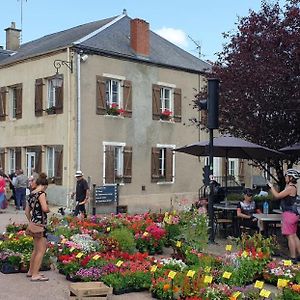 Relax Au Coeur Du Morvan Ξενοδοχείο Ouroux-en-Morvan Exterior photo