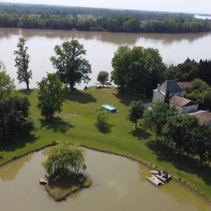 Le Cast'L 4 Coin De Paradis En Bord De Dordogne Διαμέρισμα La Riviere  Exterior photo