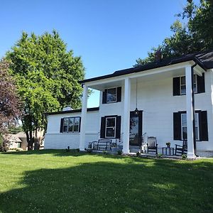 1908 Modern Farmhouse On Large Private Treed Lot Βίλα Shawnee Exterior photo