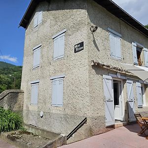 Gite De L'Eau Vive Διαμέρισμα Saint-Martin-dʼUriage Exterior photo