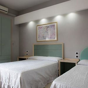 Maximo Hotel Τίβολι Room photo