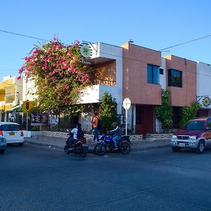 Yosu Hostal Ξενοδοχείο Ríohacha Exterior photo