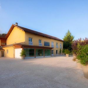 Domaine Chloe Du Lac Διαμέρισμα Montferrat  Exterior photo