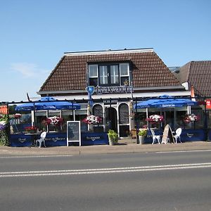 Hotel De Vriezerbrug Tynaarlo Exterior photo