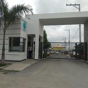 Casa Vacacional A 15 Minutos De Girardot Βίλα Flandes Exterior photo