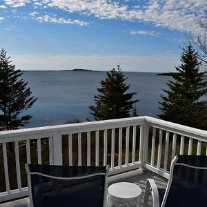 Betty'S Place - Cozy Ocean Front Getaway With Views Of Casco Bay Βίλα Harpswell Exterior photo