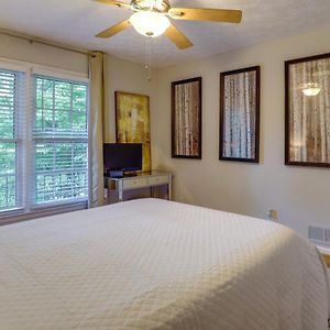 Convenient Atlanta Vacation Rental Near Hospitals! Exterior photo