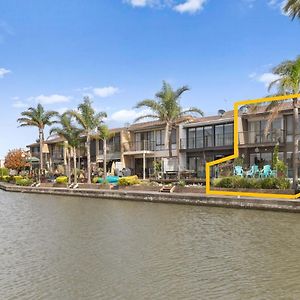 Absolute Waterfront Marina Views Βίλα Patterson Lakes Exterior photo