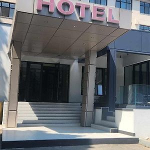 Hotel Βασλούι Exterior photo