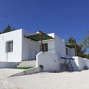 Sunlight Apartments Βαθύ Exterior photo