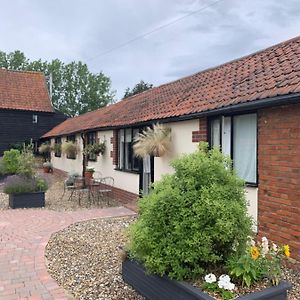 Bluebell Barn Bed and Breakfast Banham Exterior photo