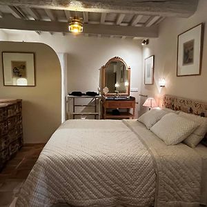 La Maison De Fabienne Bed and Breakfast Tarascon Exterior photo