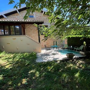 Maison Au Pied De La Roche Βίλα Solutré-Pouilly Exterior photo