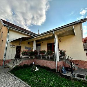 Casa Linda Διαμέρισμα Τούρντα Exterior photo