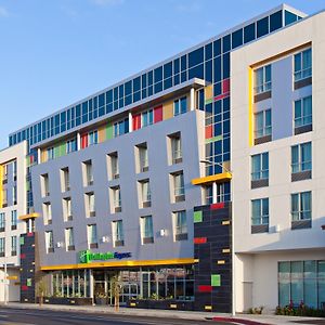 Holiday Inn Express North Hollywood - Burbank Area, An Ihg Hotel Λος Άντζελες Exterior photo