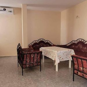 Beautiful And Comfy House On The Beach Of Haouaria Διαμέρισμα Sidi Amor Exterior photo