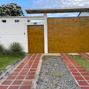 Hermosa Casa Rayo En Mariquita Βίλα Exterior photo