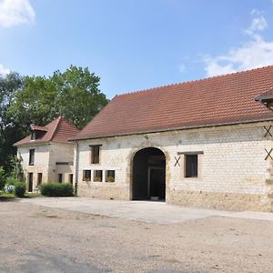 La Ferme De Vrilly Bed and Breakfast Ρενς Exterior photo