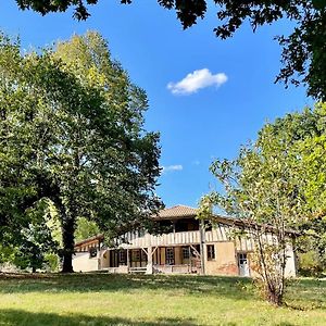 Domaine Bourgade Bed and Breakfast Betbezer Exterior photo