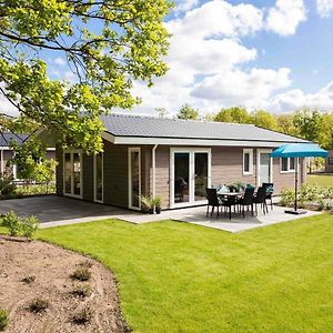 Modern Chalet With A Dishwasher, Located In Park De Veluwe Βίλα Beekbergen Exterior photo