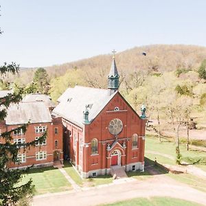 Arcadia Academy Bed and Breakfast Exterior photo