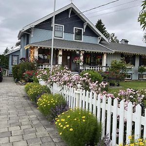 The Hazelhouse Bed and Breakfast Chilliwack Exterior photo