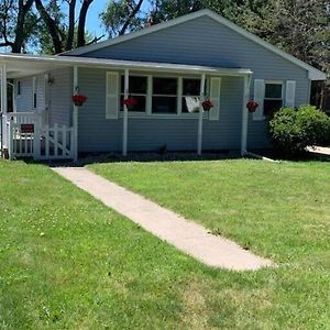 Quiet Home Three Bedroom Home In Peaceful Neighborhood Saginaw Exterior photo