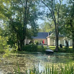 Le Cottage Des Etangs Bécon-les-Granits Exterior photo