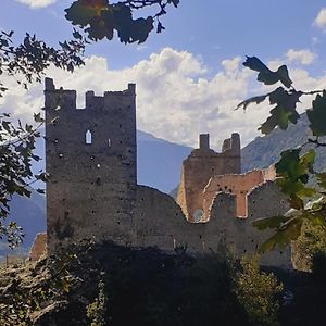 Au Pied Du Chateau De Miglos Βίλα Capoulet-et-Junac Exterior photo