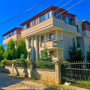 Comfortable Apartment With A Balcony 9 Γιάλοβα Exterior photo