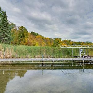 Waterfront Potato Lake Getaway With Deck! Βίλα Arago Exterior photo